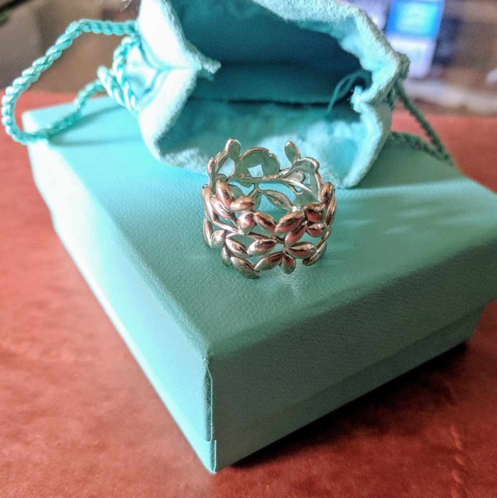 Tiffany & co paloma Picasso olive ring size 8